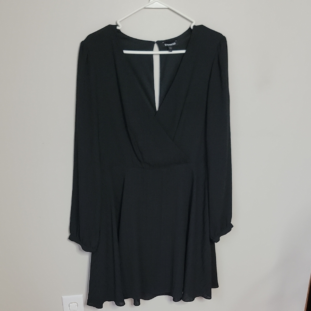 Express Black Bishop Sleeve V-Neck Cocktail Dress L